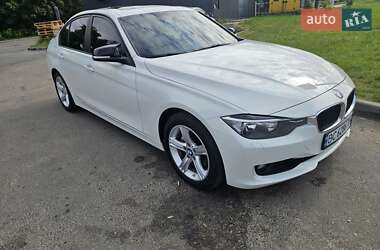 Седан BMW 3 Series 2013 в Новояворовске