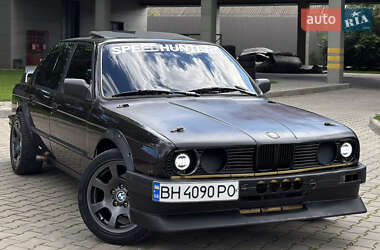 Седан BMW 3 Series 1987 в Одессе
