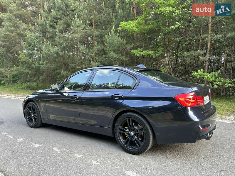 Седан BMW 3 Series 2016 в Ровно