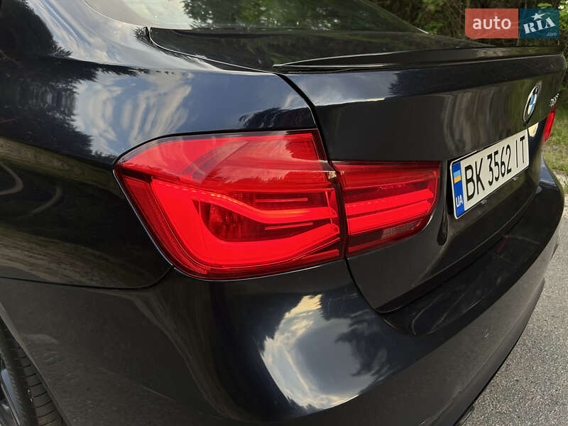 Седан BMW 3 Series 2016 в Ровно