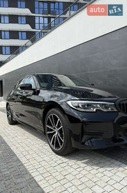 Седан BMW 3 Series 2021 в 