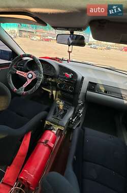 Седан BMW 3 Series 1990 в 