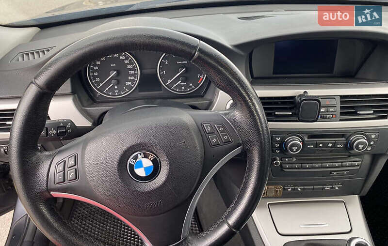 Седан BMW 3 Series 2008 в Чутовому