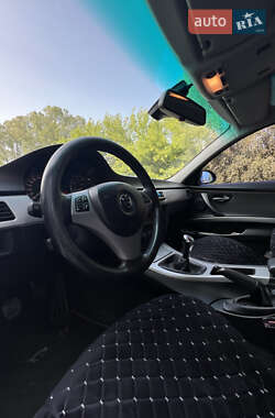 Седан BMW 3 Series 2005 в 