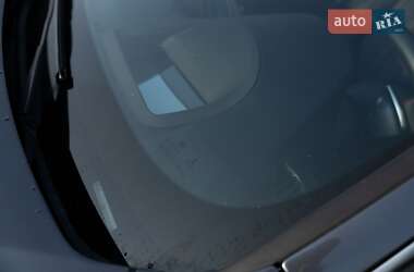 Седан BMW 3 Series 2017 в 