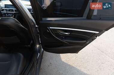 Седан BMW 3 Series 2017 в 