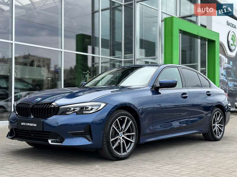Седан BMW 3 Series 2022 в Києві