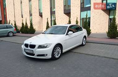 Седан BMW 3 Series 2011 в 