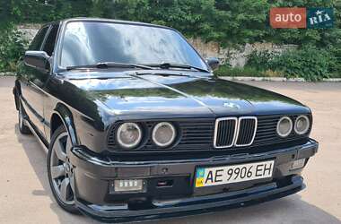 Седан BMW 3 Series 1987 в Каменском