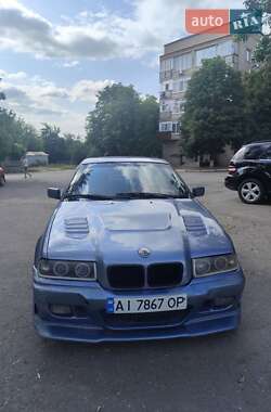 Седан BMW 3 Series 1993 в Первомайске