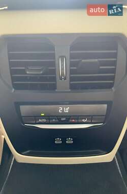 Седан BMW 3 Series 2021 в 
