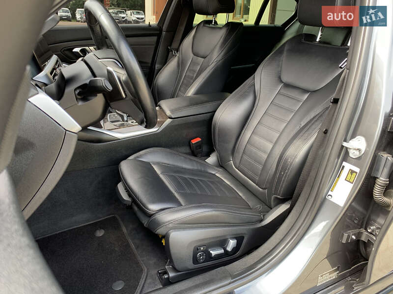 Седан BMW 3 Series 2019 в Бердичеві