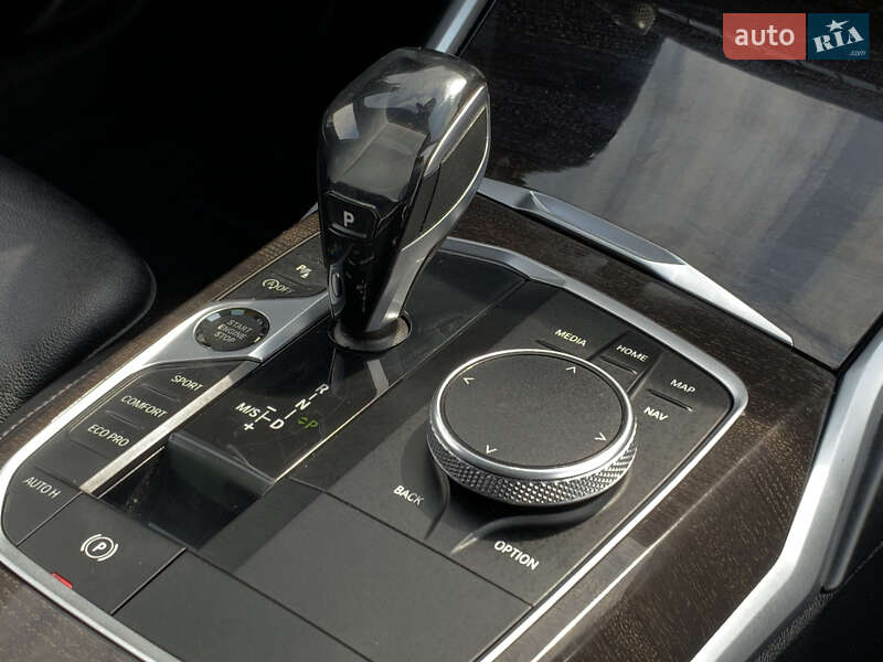 Седан BMW 3 Series 2019 в Бердичеві