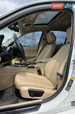 Седан BMW 3 Series 2012 в 
