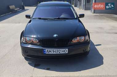 Седан BMW 3 Series 2004 в Романіву