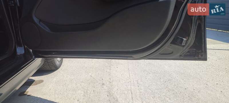 Седан BMW 3 Series 2004 в Романіву