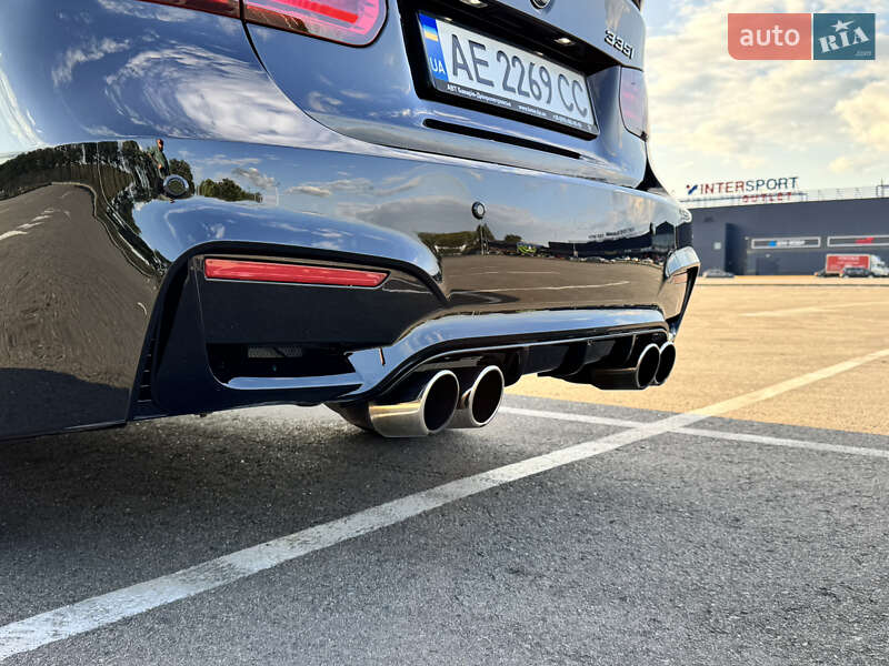 Седан BMW 3 Series 2014 в Дніпрі
