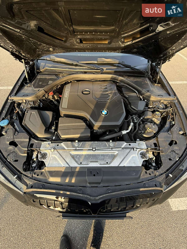 Седан BMW 3 Series 2018 в Киеве