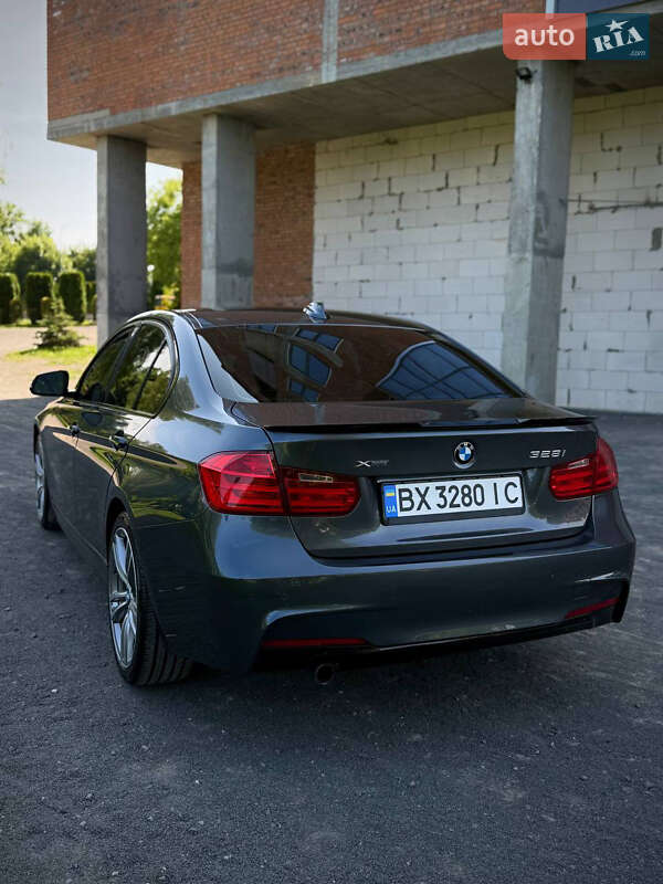 Седан BMW 3 Series 2015 в Хмельницком