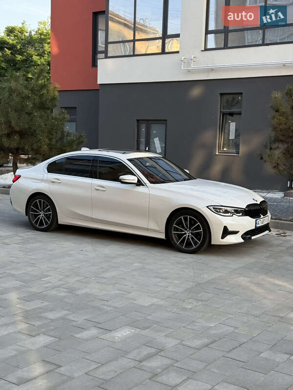 Седан BMW 3 Series 2020 в Ивано-Франковске