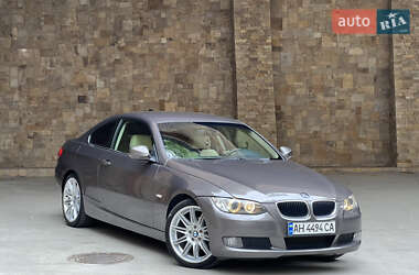 Купе BMW 3 Series 2009 в Киеве