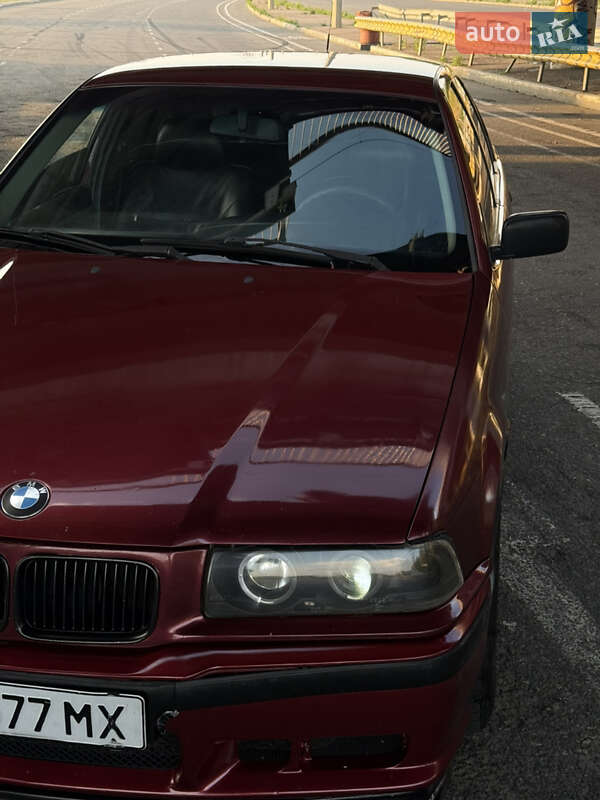 Седан BMW 3 Series 1995 в Одесі