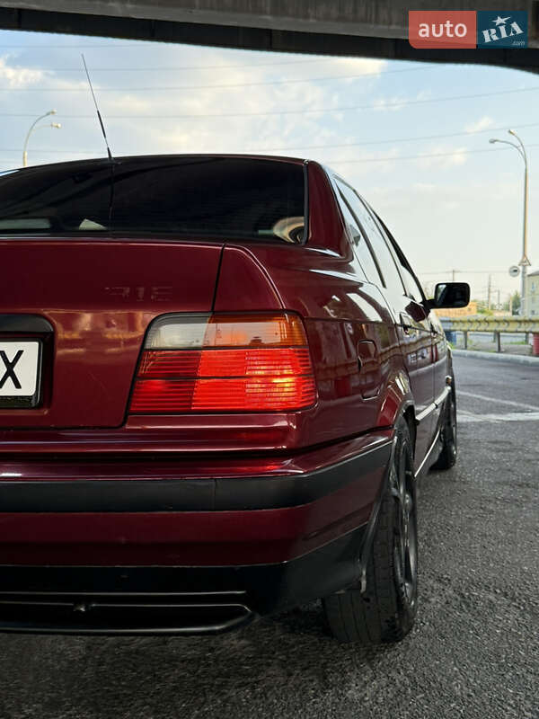 Седан BMW 3 Series 1995 в Одесі