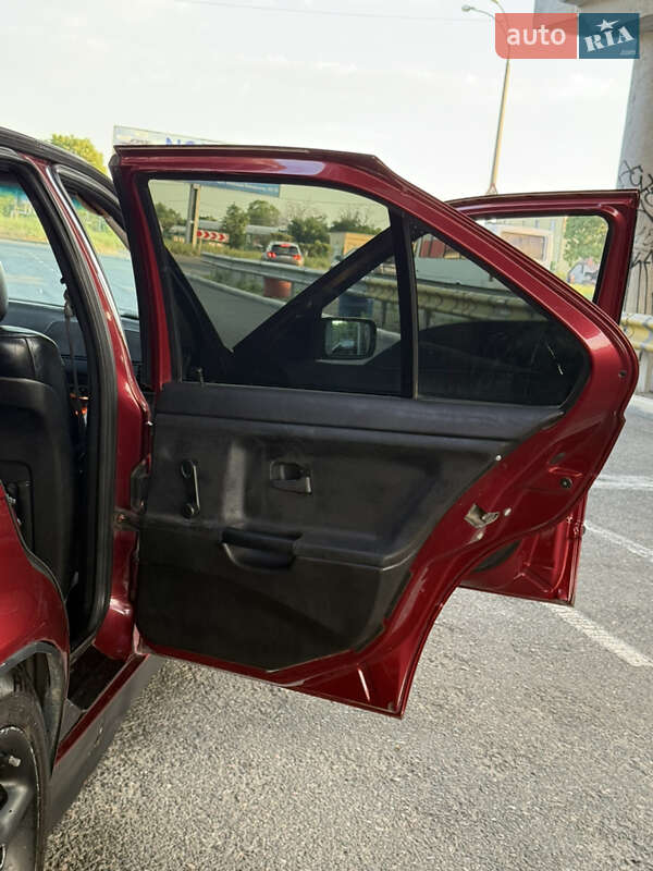 Седан BMW 3 Series 1995 в Одесі