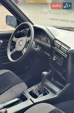 Седан BMW 3 Series 1987 в 