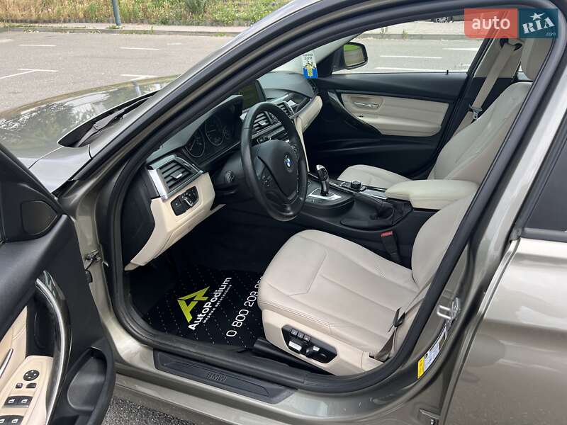 Седан BMW 3 Series 2015 в Киеве