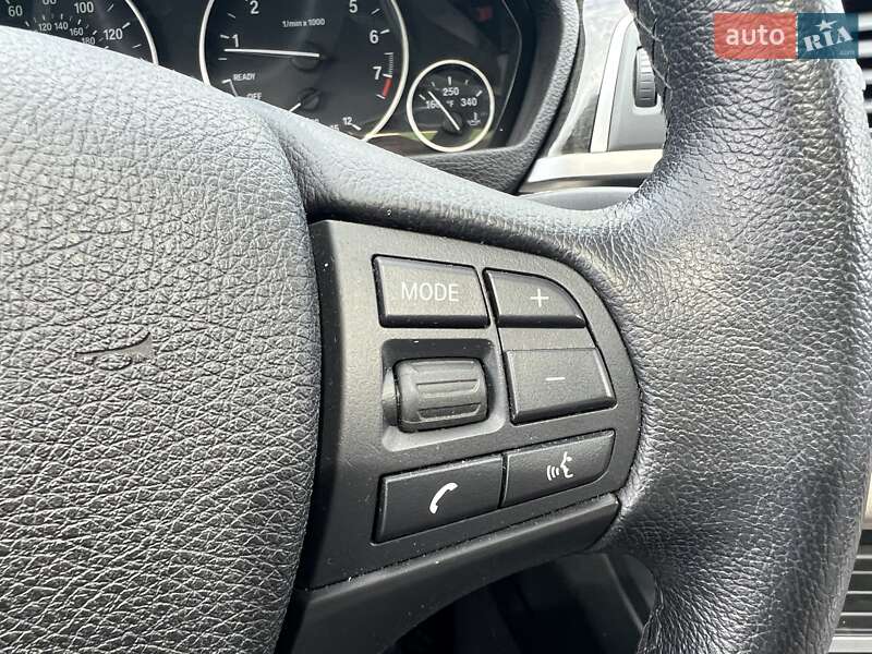 Седан BMW 3 Series 2015 в Киеве