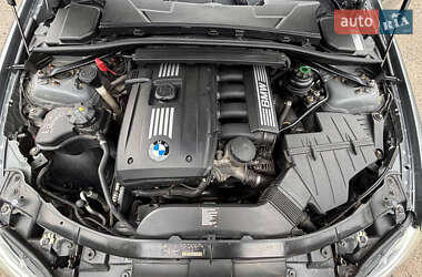 Седан BMW 3 Series 2011 в 