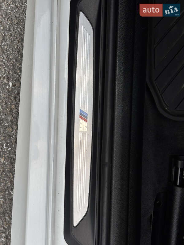 Седан BMW 3 Series 2015 в Одесі