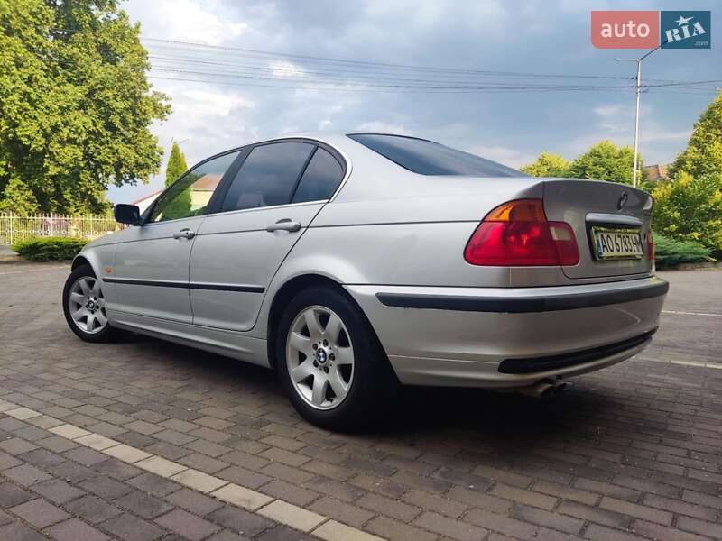 Седан BMW 3 Series 1999 в Берегово