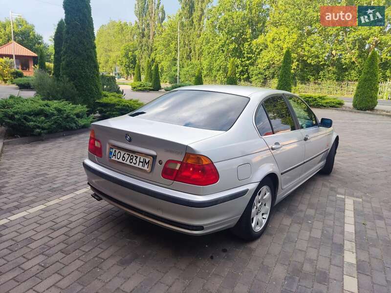 Седан BMW 3 Series 1999 в Берегово