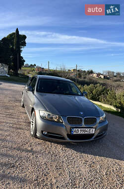 Седан BMW 3 Series 2011 в 