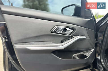 Седан BMW 3 Series 2019 в 