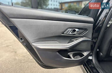 Седан BMW 3 Series 2019 в 