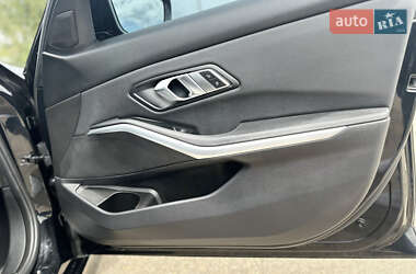 Седан BMW 3 Series 2019 в 