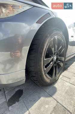 Седан BMW 3 Series 2009 в 