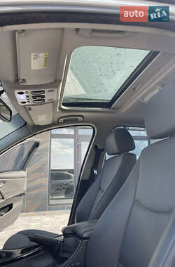 Седан BMW 3 Series 2009 в 