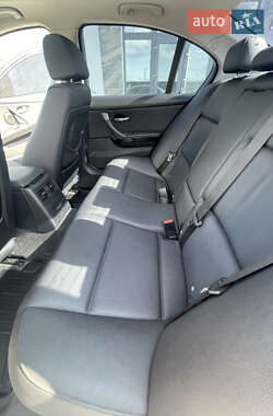 Седан BMW 3 Series 2009 в 