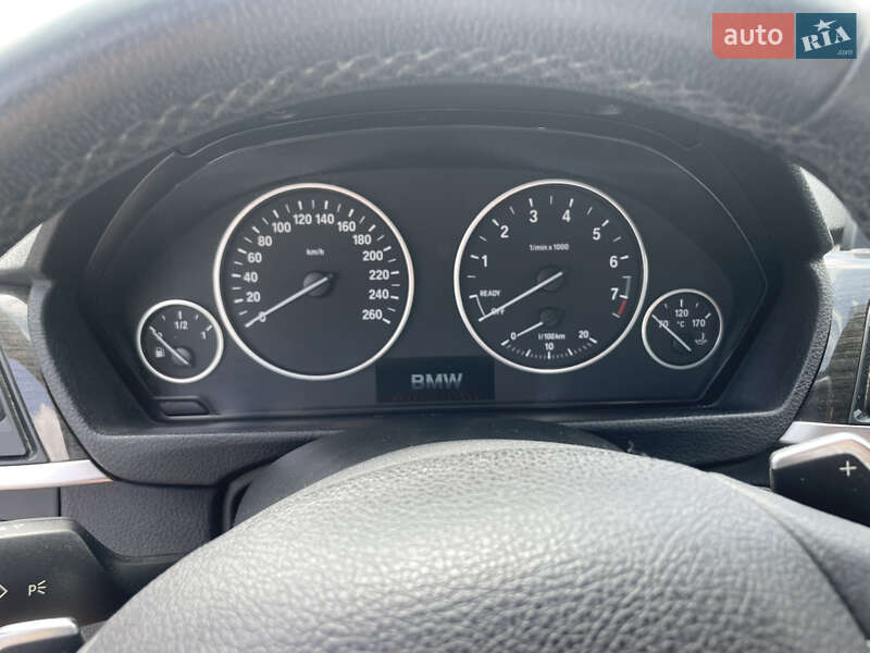 Седан BMW 3 Series 2012 в Львове