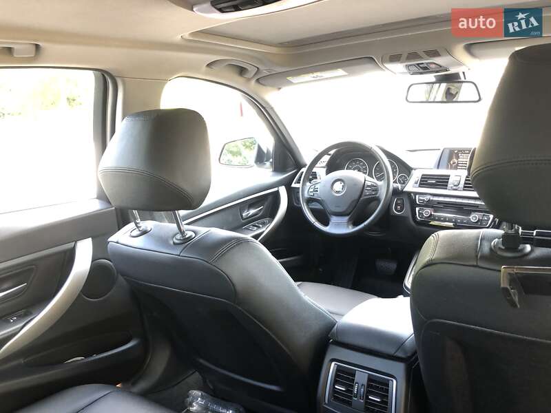 Седан BMW 3 Series 2016 в Вінниці