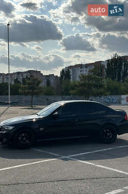 Седан BMW 3 Series 2011 в 