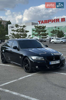 Седан BMW 3 Series 2011 в 