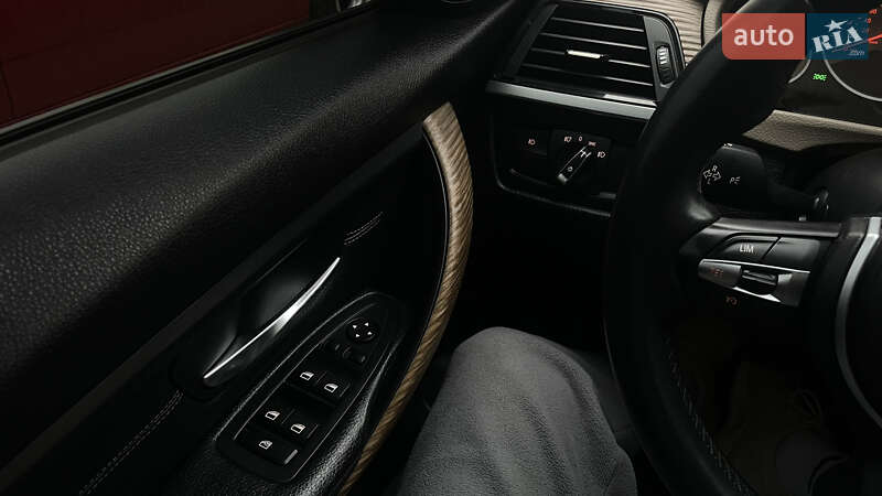 Седан BMW 3 Series 2012 в Конотопе