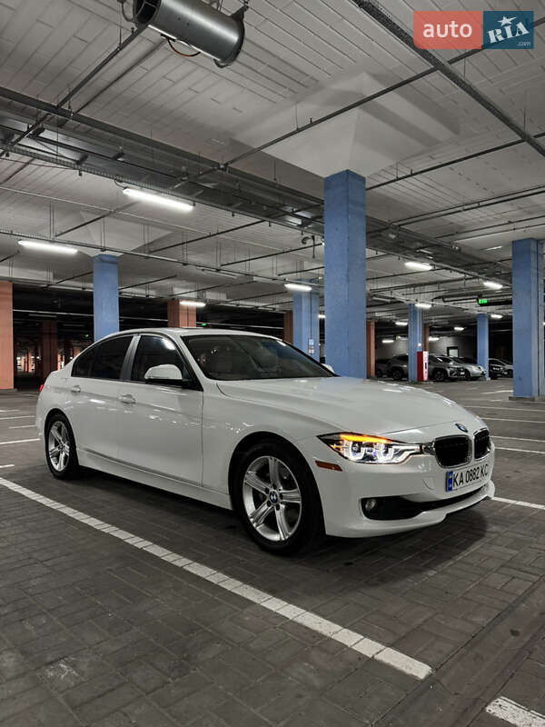 Седан BMW 3 Series 2013 в Києві