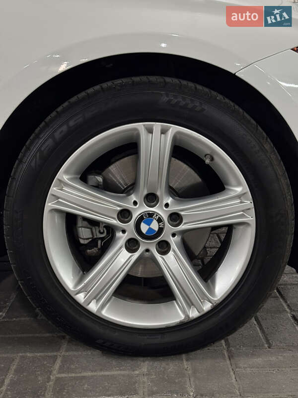 Седан BMW 3 Series 2013 в Києві