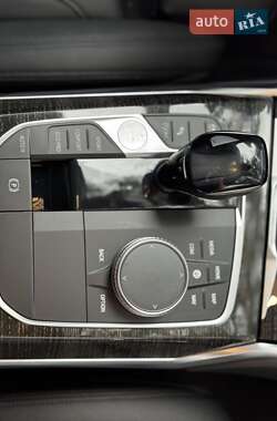 Седан BMW 3 Series 2021 в 